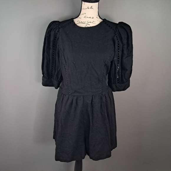 Express Linen Blend Puff Sleeve Black Romper Eyelet Size Medium - Picture 1 of 8